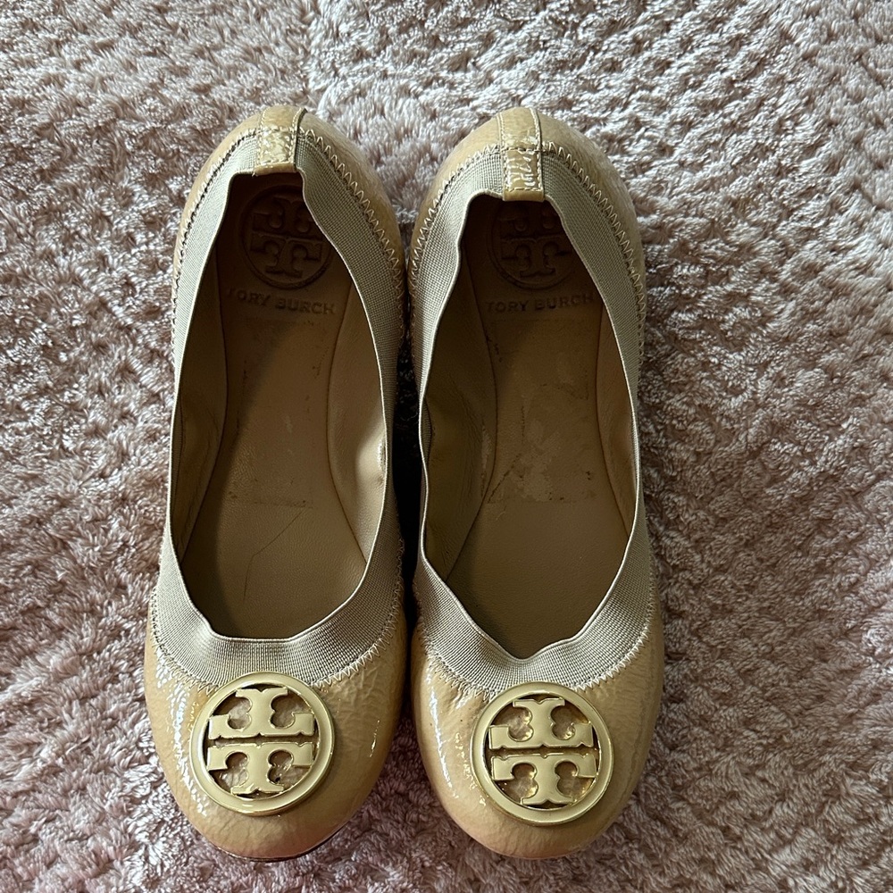 Tory Burch Nude Patent Logo Ballet Flats